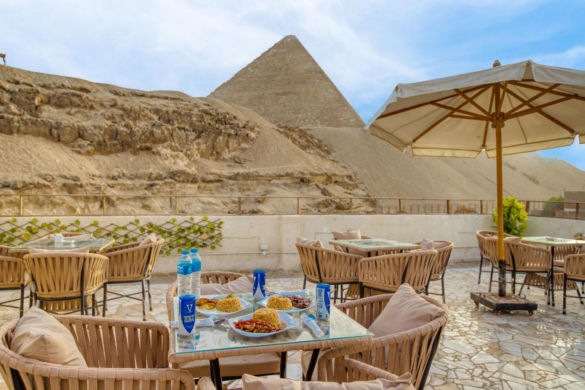 Khufu Pyramids *
